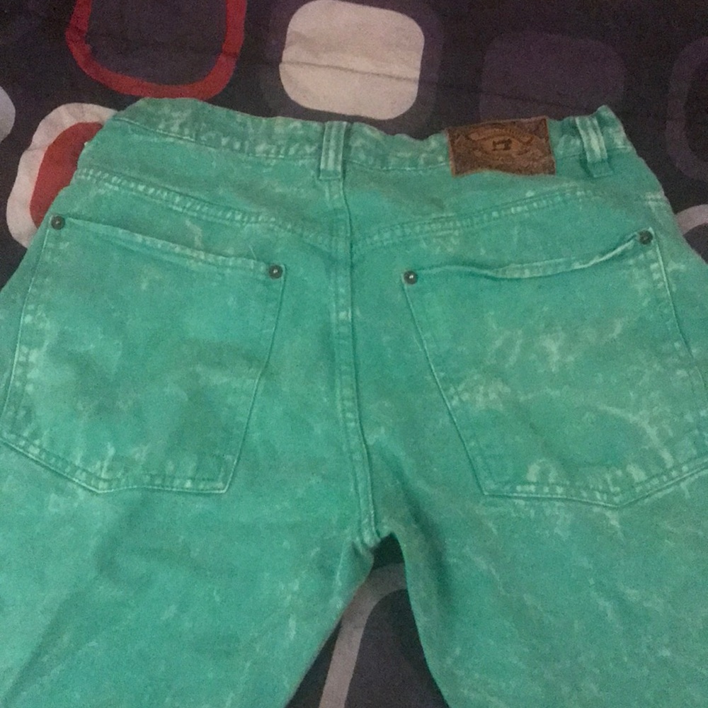 Shorts - Picture 2 of 3